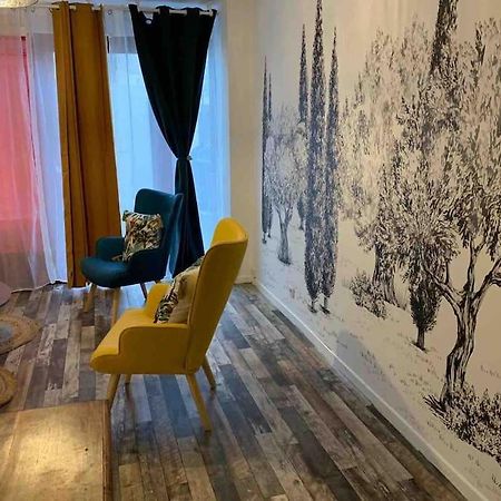 Appartement Avec Cours Gien ภายนอก รูปภาพ